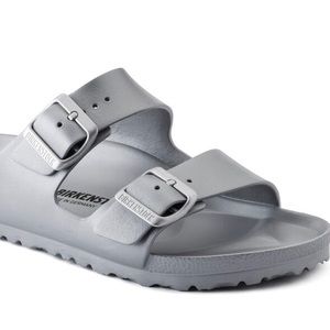Birkenstock “Arizona” Size 6 Silver
